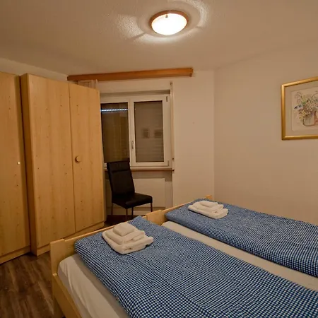 Haus Bodmen C, Anemone *