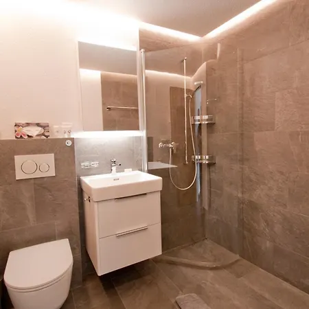 Apartment Haus Bodmen C, Anemone Zermatt